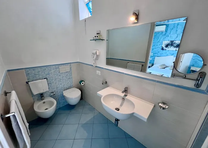 Alojamento de Acomodação e Pequeno-almoço Bella 4*