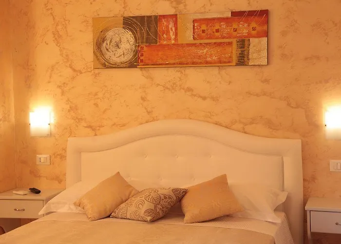 Alojamento de Acomodação e Pequeno-almoço Bella 4*